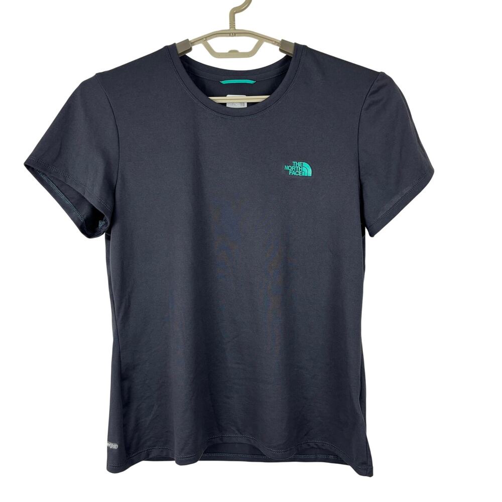The North Face Vapor Wick Gray T Shirt Women's Large fitted polyester crew neck